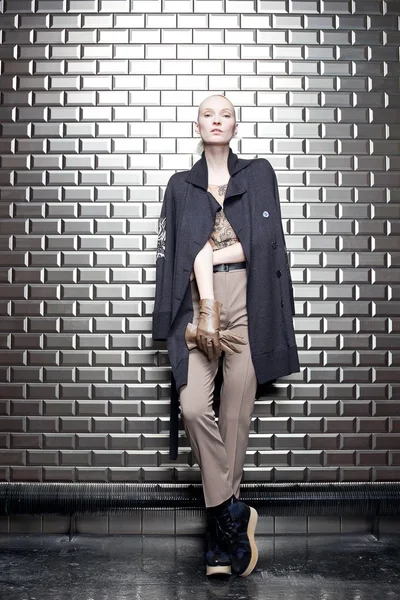 Look 12